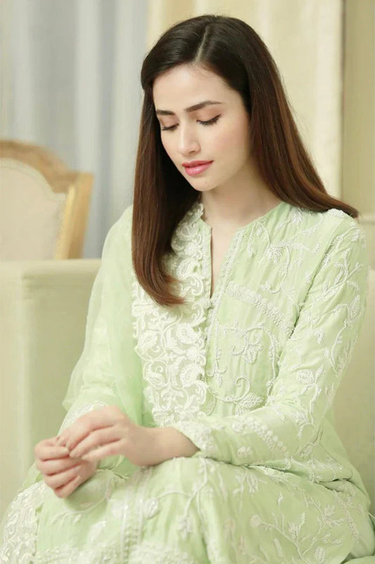 BANARSIJORA- 3PC LAWN EMBROIDERED BJ-S03